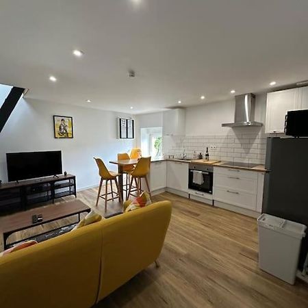 Joli Loft Apartment Ploermel Bagian luar foto